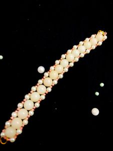 Beautiful Pearl Bead Bracelet
