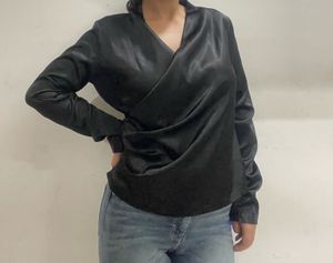 🖤Black Satin Wrap Top 🖤( Stretchable )
