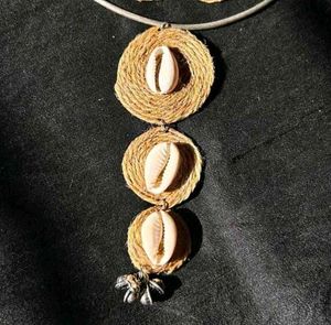 Stylish Path Choker
