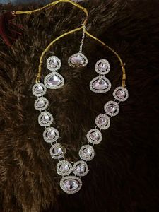 Kundan Jewellery Set