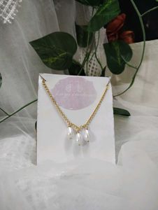 Pinteresty Pearl Drop Necklace
