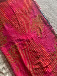 Red Pink Bandhani Saree