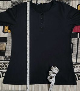 Bewakoof Women Black T-shirts
