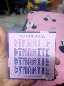 2 Eyeshadow Palettes