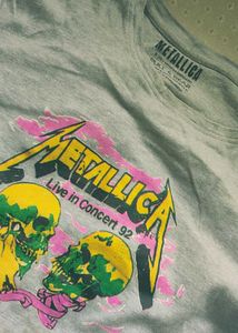 ICONIC METALLICA T-SHIRT