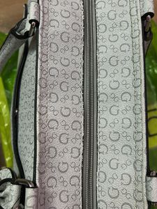 NEW With Tags GUESS Tote