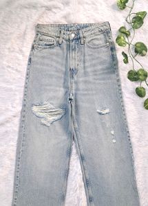 H&amp;M Straight Ripped Jeans