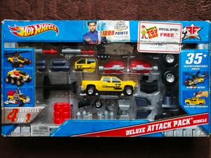 Hot Wheels - Custom Motors Deluxe Attack Pack