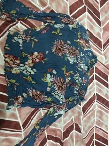 Floral Print Long Sleeve Top