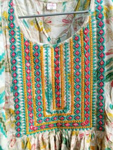 Embroidered Floral Kurta