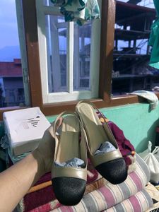 Elegant Slingback Flats