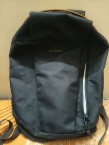 Decathlon quechua Bag Navy blue spacious