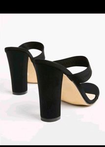 Chic Black Heeled Sandals