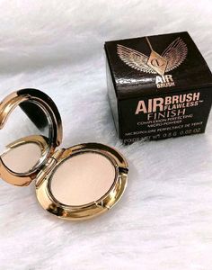 Charlotte Tilbury Airbrush Flawless Finish Powder