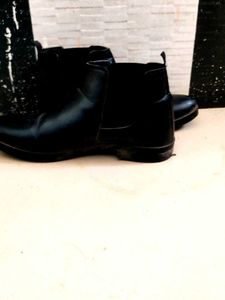 Black Leather Chelsea Boots