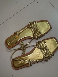 ZARA Flats