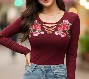 SHEIN berry blossom 🌸✨ Embroidered Top