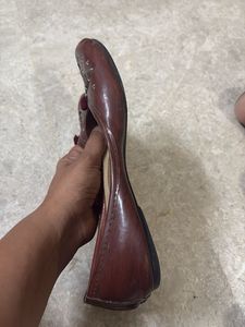 Brown Peacock Jutti