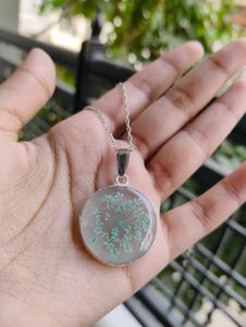 Resin Pendants/ Locket 💚
