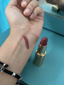 Loreal Paris Nude Brown Lipstick For Everyday Use