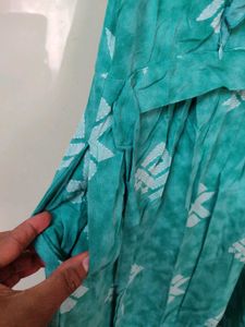 Sleeveless Maternity Gown