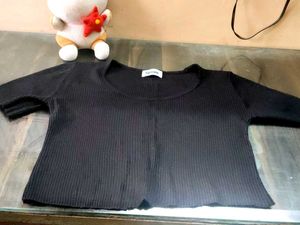 Black Ribbed Crop Top