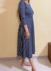 Price  Drop! Metro fasion Women flared