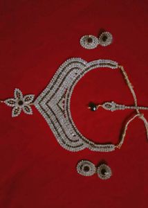Womens Wedding Jewellery Set With Mang Tika