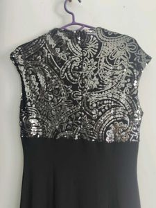 Elegant Black Maxi Dress
