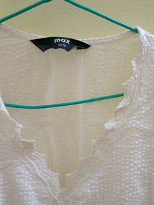 30 Rs Delivery Discount 🎉 White Crop Top