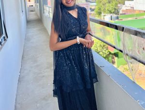 Elegant Black Sleeveless Tiered Dress