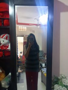 Stylish Cut-Out Shoulder Top