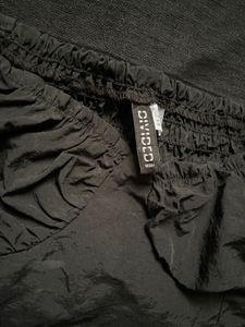 H&amp;M Black Crop Top