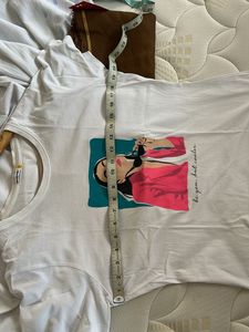 Stylish Graphic Print Tee