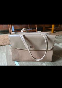Spacious Handbag With Multiple Compartments