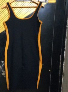 IRIS- black bodycon dress (size L)