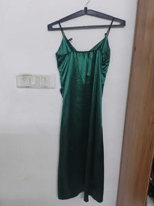 Elegant Green Satin Midi Dress