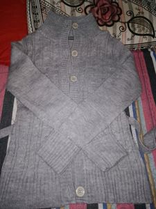 Grey Coloured Extra Long Sleeves Sweater
