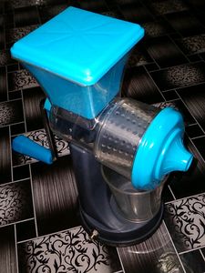 Fruit &amp; Veg Hand Juicer Easy To Make