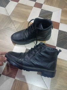 Men&#39;s Black Leather Boots