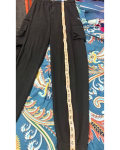 🪩🎉Affordable!!! Black Cargo Pants 🤩