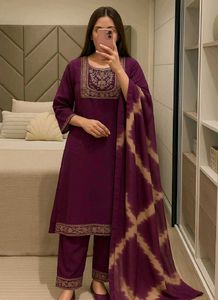 Completely New Kurta Dupatta Pant 3pc