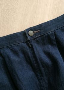 Uniqlo Tapered Denim Skirt