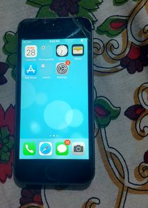 Apple iPhone 5s Excellent Working Condition