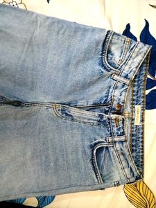 trendy jeans for  women straight fit