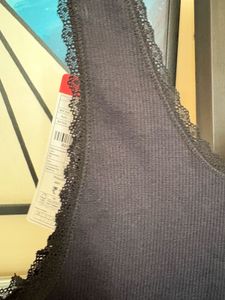 Zudio Black Tank Top with Lace