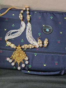 Elegant Jewelry Set