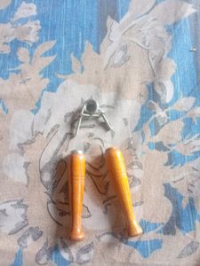 Hand Grip. and You Can Open This If They Want