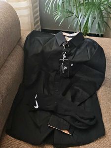 combo Burberry Black Shirt + Nike socks