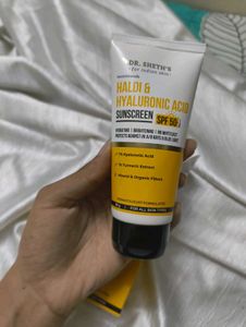 Dr. Sheth&#39;s Haldi &amp; Hyaluronic Sunscreen